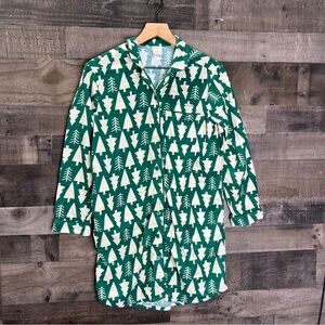 Hanna Andersson Women's Holiday Flannel Night Shirt in Winter Green Trees
